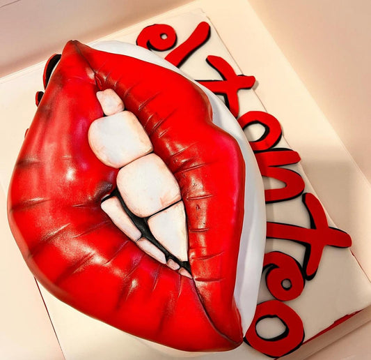 BOUCHE SEXY CAKE